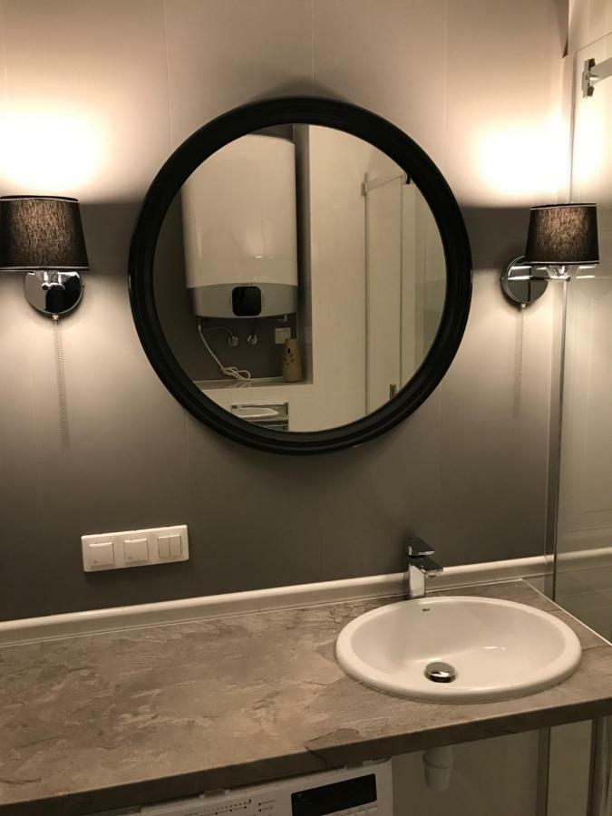 Platinum Apartment *
